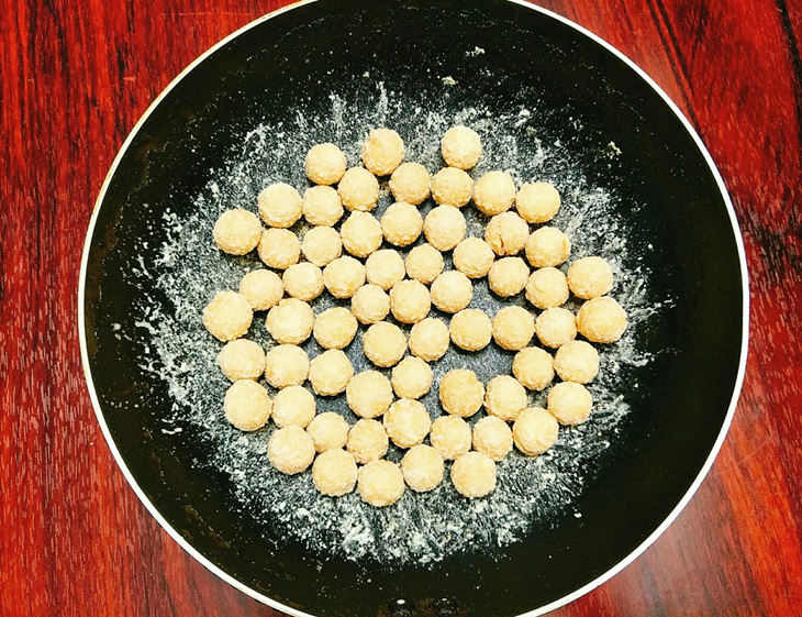 Cách làm bánh cà nghệ an