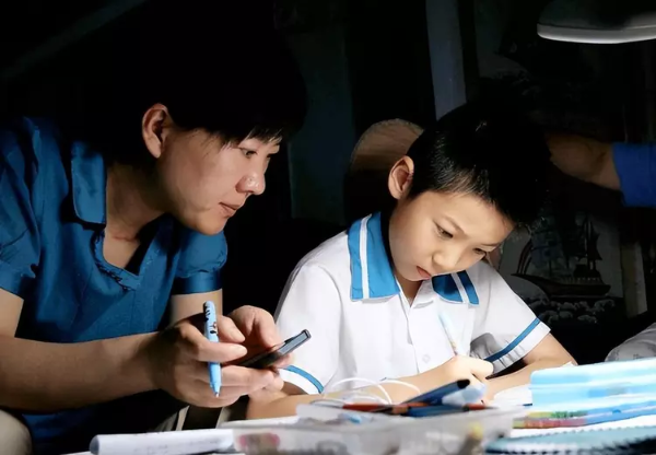 Quy định không giao bài tập về nhà, tác động và thực tiễn tại việt nam